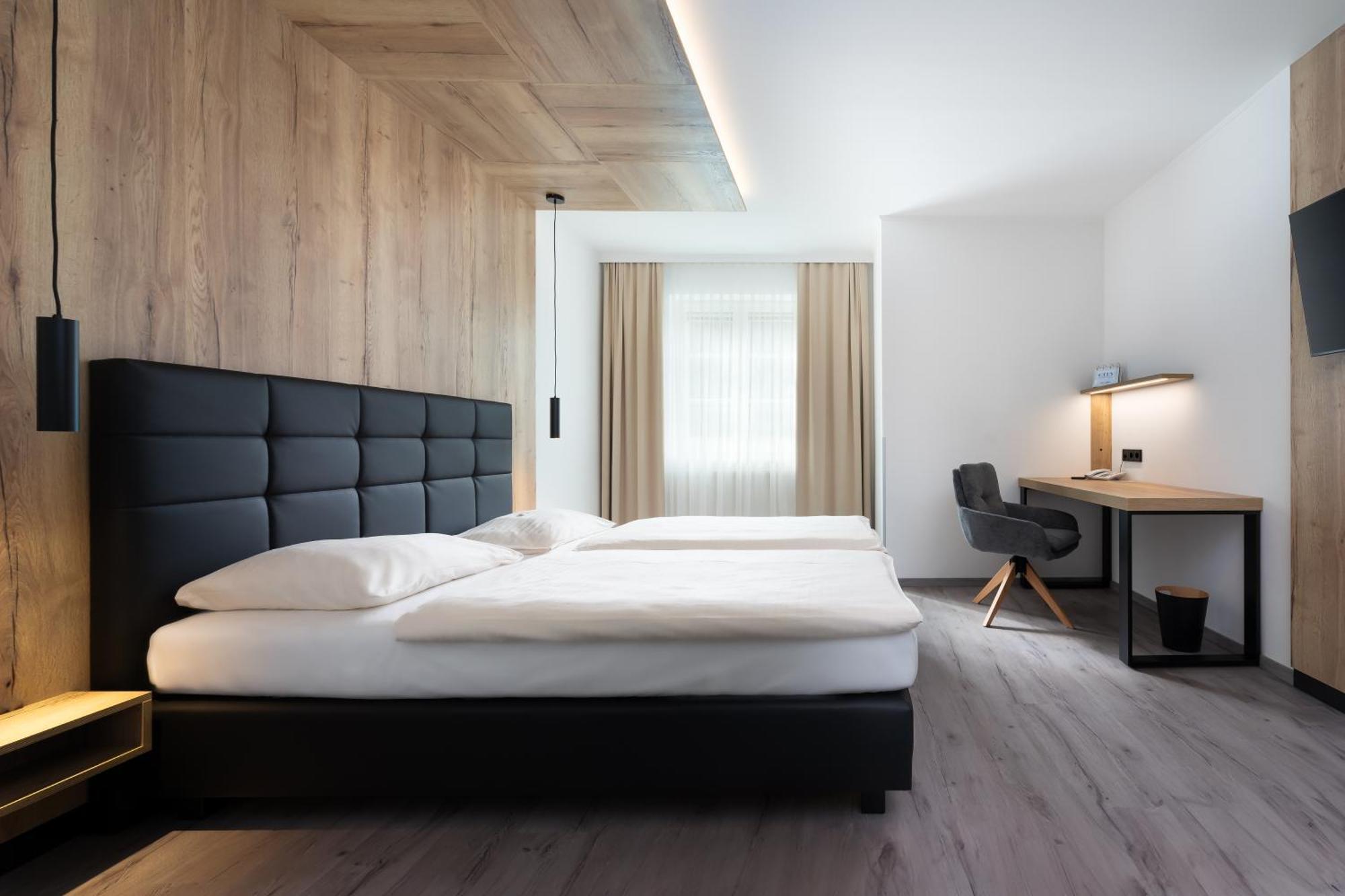 City Hotel Stockerau Eksteriør billede